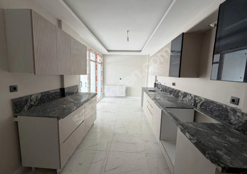 Kiralık Sıfır 3+1 Daire Ersu Temka Cadde Hisar Sitesi'nde