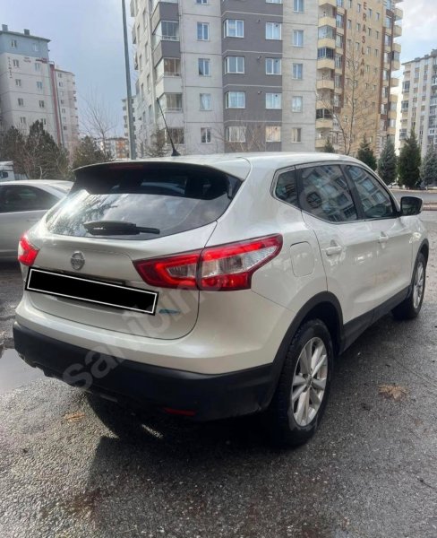 Nissan Qashqai 2015 129.000 KM'de