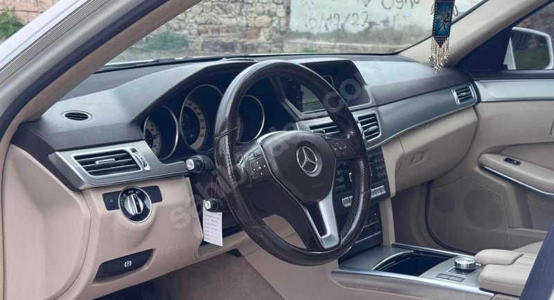 ÖĞRETMENDEN HATASIZ BOYASIZ ÇİFT SUNROOF E180 ELİTE