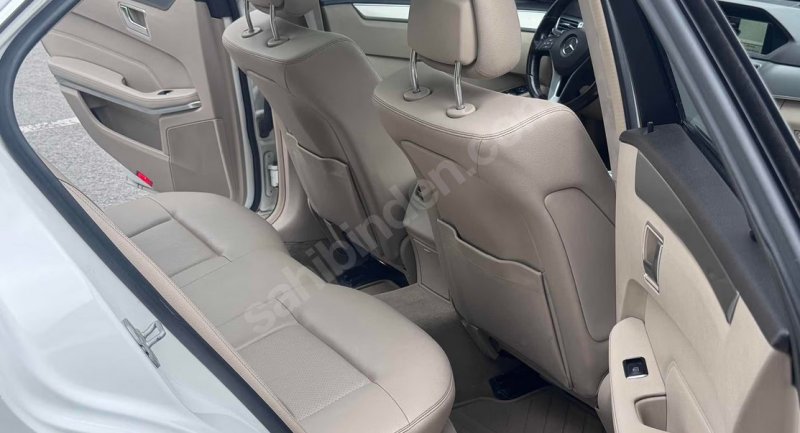 ÖĞRETMENDEN HATASIZ BOYASIZ ÇİFT SUNROOF E180 ELİTE