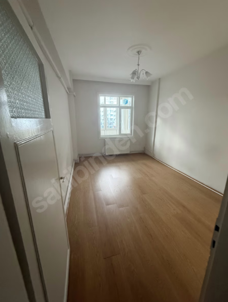 NATO CADDESİNDE KİRALIK DAİRE