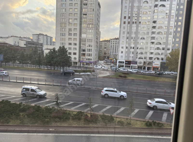 NATO CADDESİNDE KİRALIK DAİRE