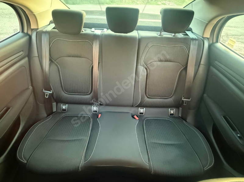 HATASIZ DEĞİŞENSİZ 88.000km MEGAN 4 BODRUM TESLİM