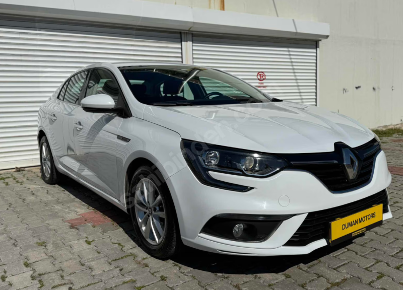 HATASIZ DEĞİŞENSİZ 88.000km MEGAN 4 BODRUM TESLİM