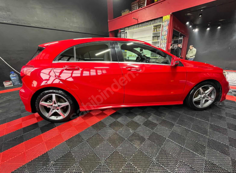 KIRMIZI MERCEDES a180 AMG HATASIZ BOYASIZ