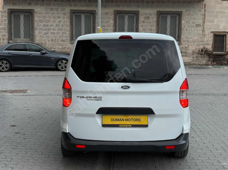 MASRAFSIZ DEĞİŞENSİZ 2015 MODEL FORD COURİER 1.5 TDCi TREND