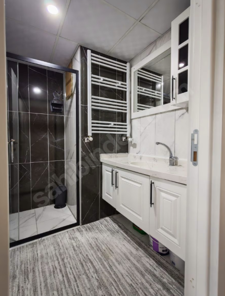 ŞEHRİN GÖBEĞİNDE STELLA SİTESİNDE 3+1 LÜKS DAİRE