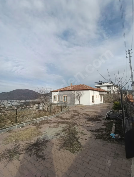 Cayirkasi Evlerinde 975 M Arsali 3+1 Yazlik