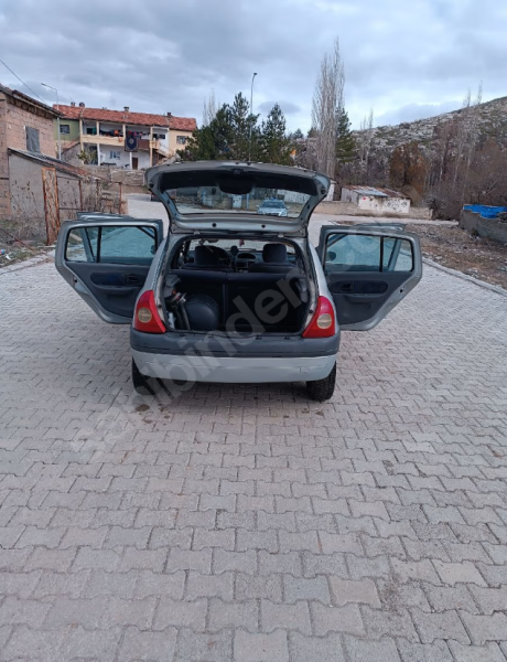2001 Model Renault Clio Temiz ve Bakımlı