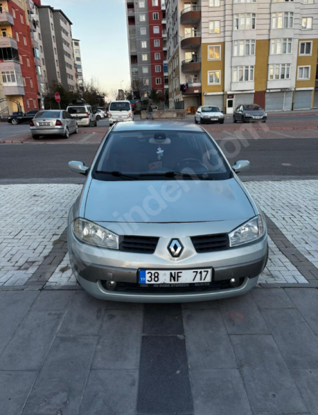 TEMİZ HATASIZ AYARINDA MEGANE 2