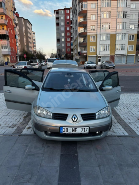 TEMİZ HATASIZ AYARINDA MEGANE 2