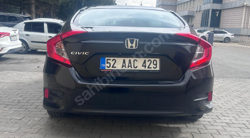 İLK SAHİBİNDEN TEMİZ- BAKIMLI 105 BİN KM HONDA CİVİC