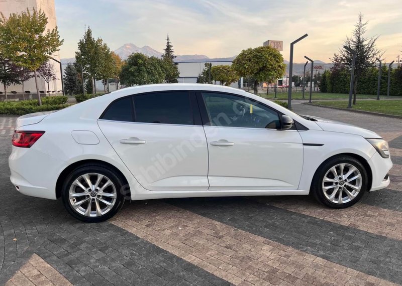 Acill Sahibinden Değişensiz Hasar Kayıtsız 2017 Megane
