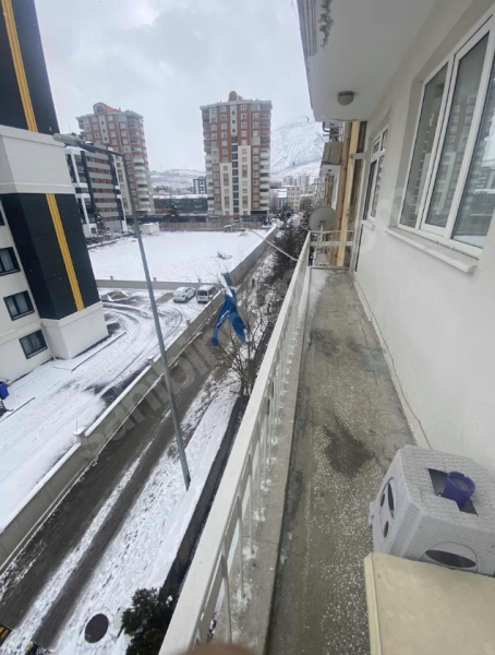 Talas Bahçelievler de 5 katlı binanın 4. Katı sahibinden satılık