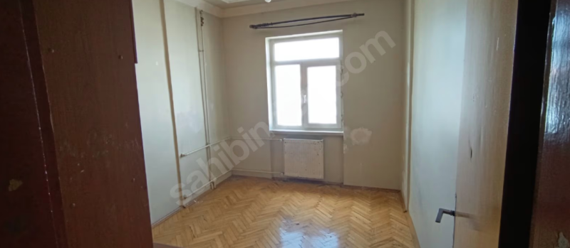 Sahibinden Kiracılı Anayurt meydana 1dk.yürüme mesafesi