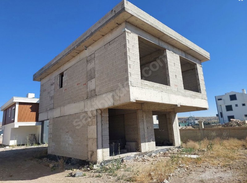 SAHIBINDEN SATILIK KABA İNŞAATI BİTMİŞ VILLA