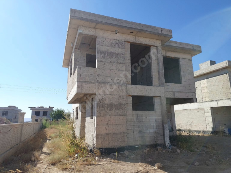 SAHIBINDEN SATILIK KABA İNŞAATI BİTMİŞ VILLA