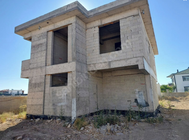 SAHIBINDEN SATILIK KABA İNŞAATI BİTMİŞ VILLA