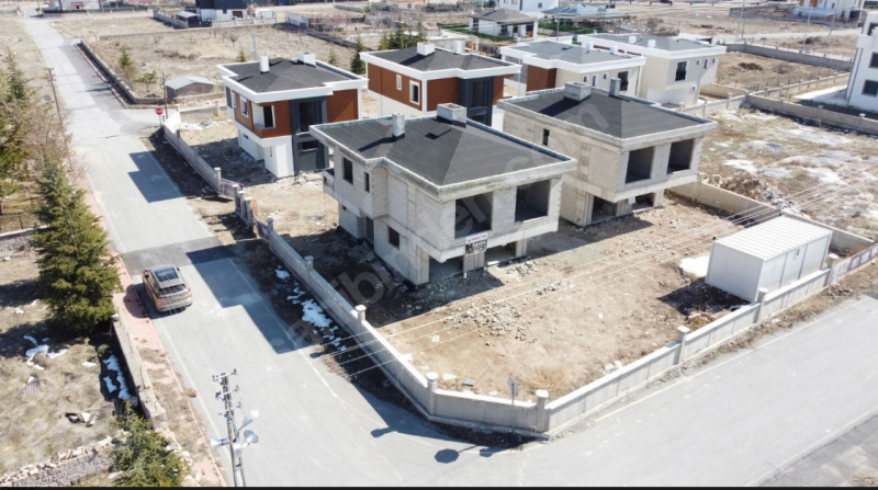 SAHIBINDEN SATILIK KABA İNŞAATI BİTMİŞ VILLA