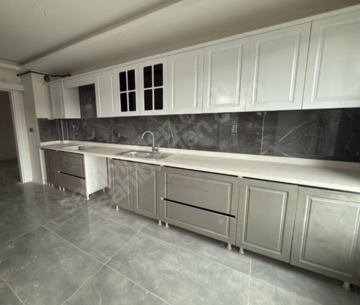 SAHİBİNDE3+1SIFIR/CADDE ÜZERİ/POLİS OKULU YANI/ERCİYES MANZARALI