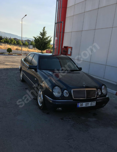 SAHİBİNDEN E 200 KOMP. AVANTGARDE OTOMATİK 186 HP