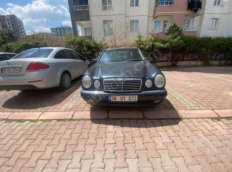 SAHİBİNDEN E 200 KOMP. AVANTGARDE OTOMATİK 186 HP