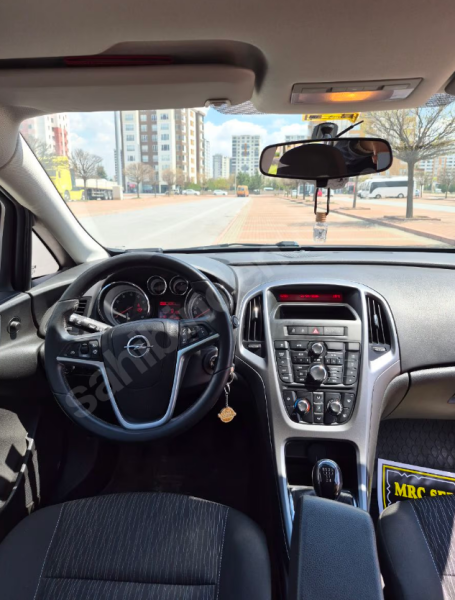 DÜŞÜK KM OPEL ASTRA J BENZİN+LPG AİLE ARABASI