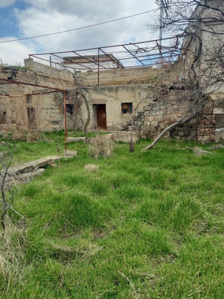 Gömeç mahallesinde satılık köy evi