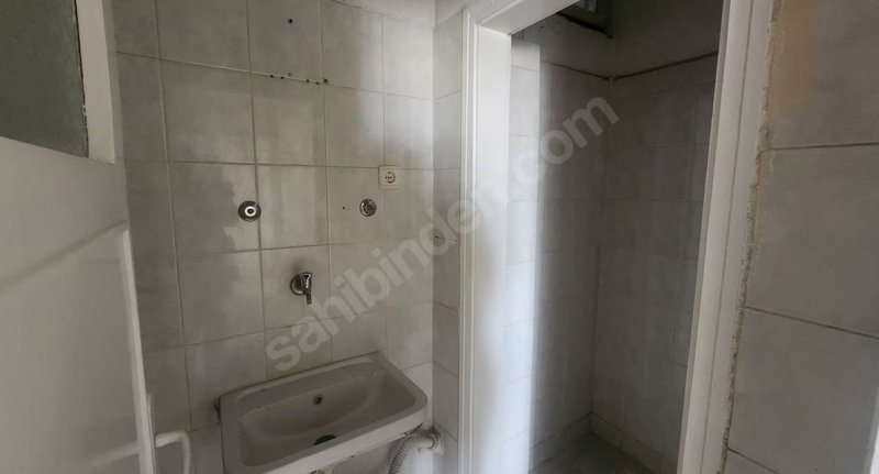 Ziyagökalp Mahallesinde Yenilenmiş Asansörlü 3+1 Satılık Daire
