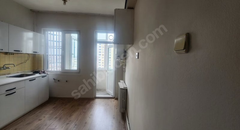 Ziyagökalp Mahallesinde Yenilenmiş Asansörlü 3+1 Satılık Daire