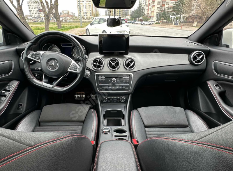 İlk Sahibinden 63.000KM Masrafsız Cla 200 AMG