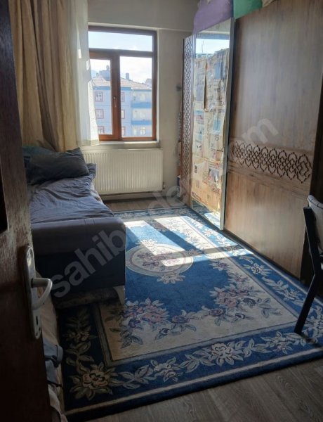 Eskişehir Bağlarinda Cadde üzeri 2+1 kiralik kombili daire