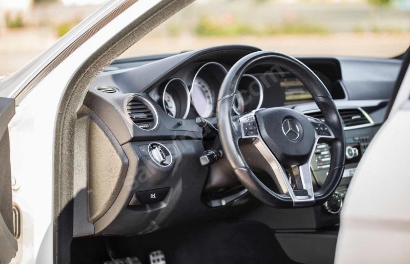 ACİL SATLIK 46.000 Km de Mercedes yetkili servis bakımlı