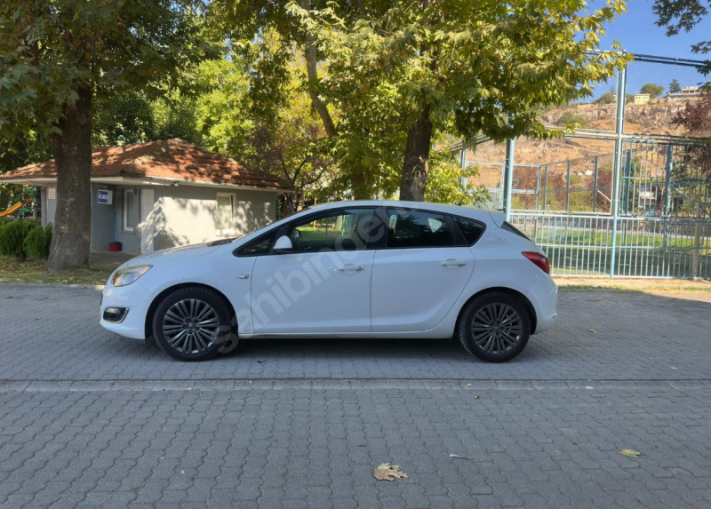 OTOMATİK 2013 Astra 127.000 Km