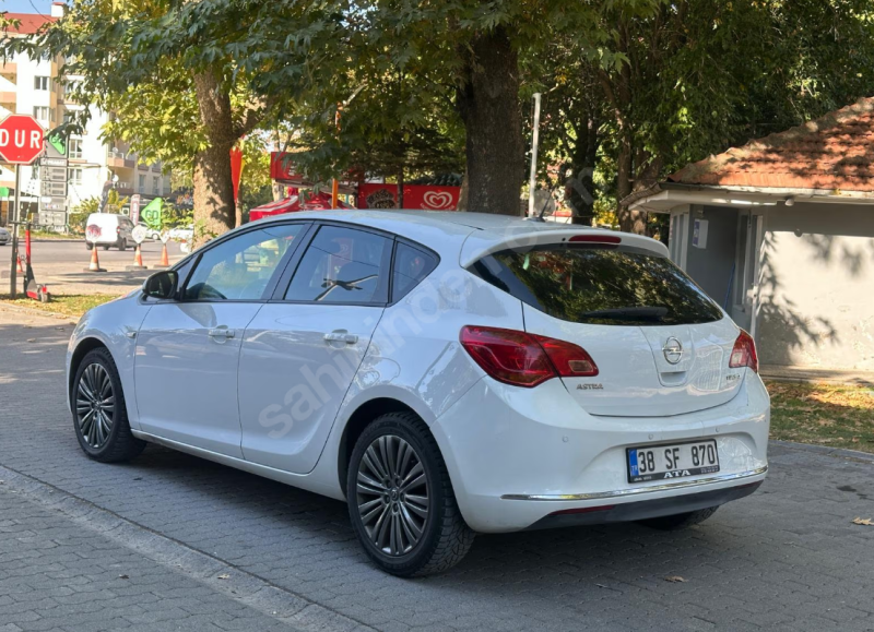 OTOMATİK 2013 Astra 127.000 Km