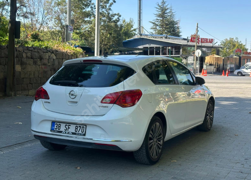 OTOMATİK 2013 Astra 127.000 Km