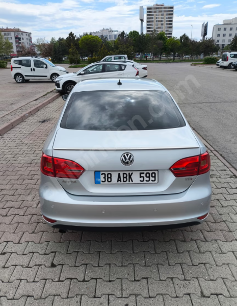 SAHİBİNDEN TEMİZ OTOMATİK JETTA
