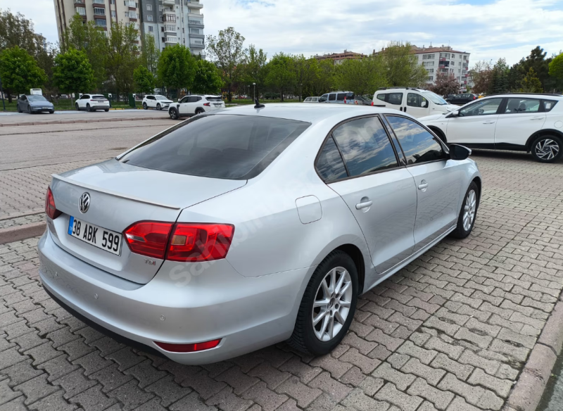 SAHİBİNDEN TEMİZ OTOMATİK JETTA