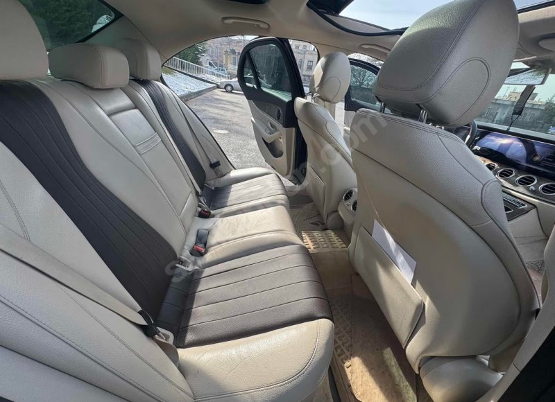 2017 model Mercedes-Benz E180 AMG paket