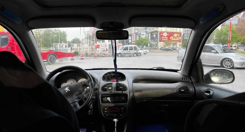 TEMİZ 206 GTİ