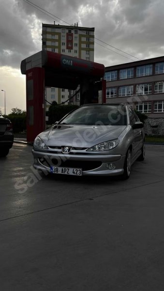 TEMİZ 206 GTİ