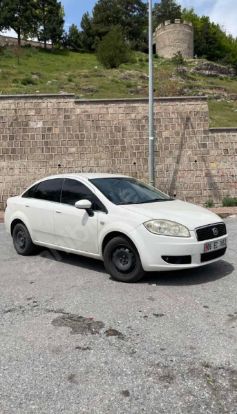 Uygun Fiyata Temiz Aile Aracı