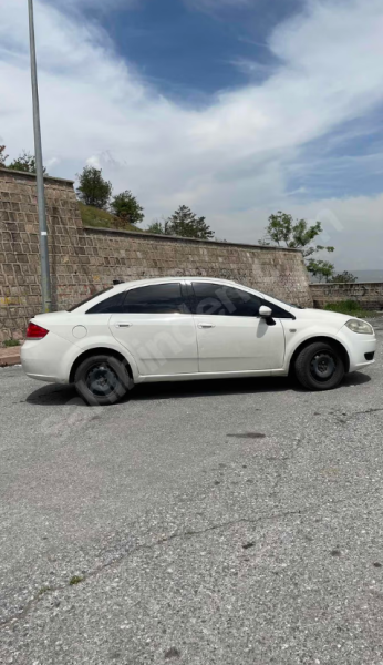 Uygun Fiyata Temiz Aile Aracı