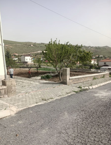 Anayola sıfır ,Köşebaşı, Baraj Manzaralı, 3 katlı villa !!!