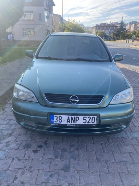 Astra 2000 model 1.6 CD tertemiz takaslı