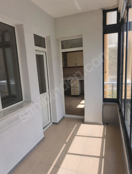 Kombili Orta Kat Güney Cepheli Fırsat Daire
