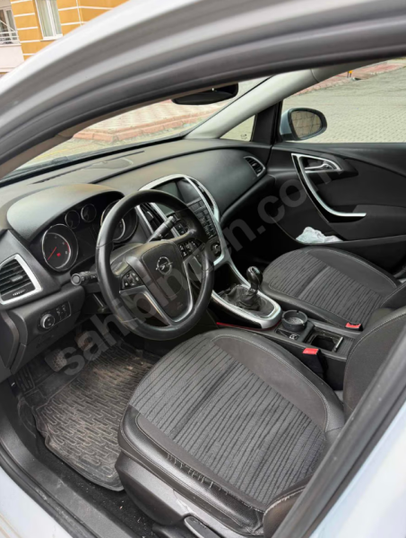 SAHİBİNDEN OPEL ASTRA J 1.3 DİZEL MASRAFSIZZ !!!