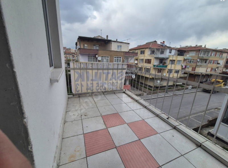 FEVZİ ÇAKMAKTA 2. KAT SATILIK DAİRE