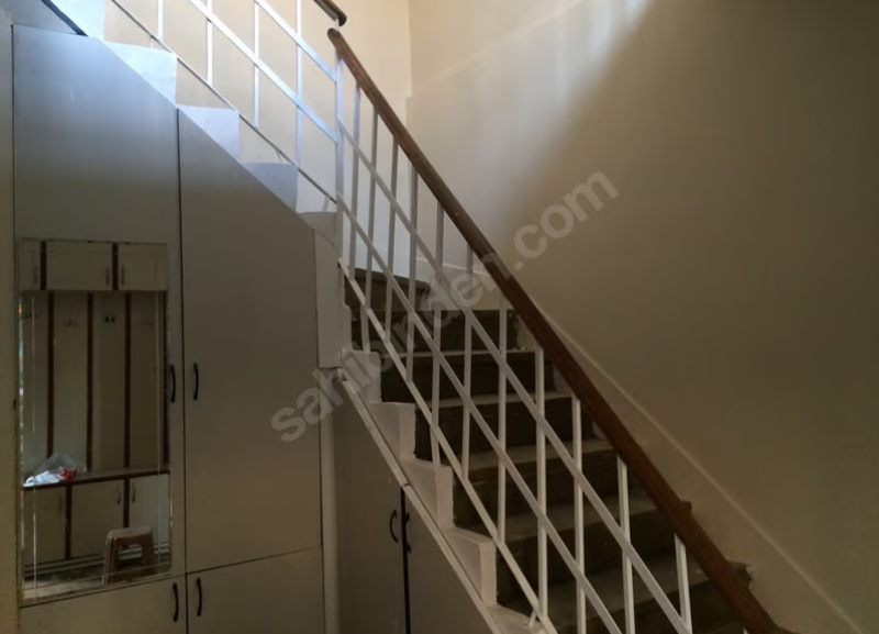 ESENYURTTA HOLLANDA TİPİ MÜSTAKİL KİRALIK DAİRE