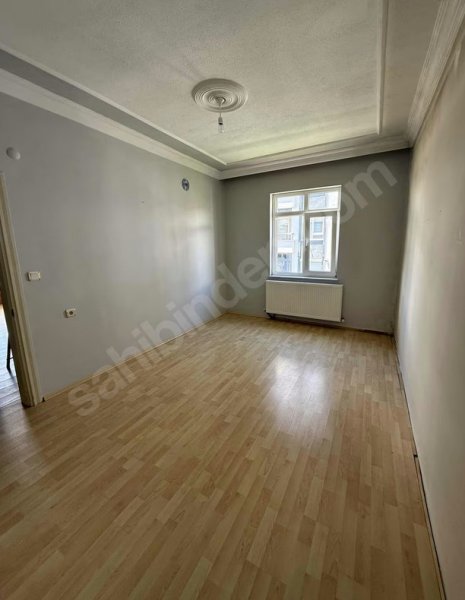 Yeni Mahallede Sahibinden Kiralık Geniş Daire